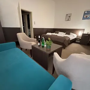 Apart-hotel Embassy By Lh 