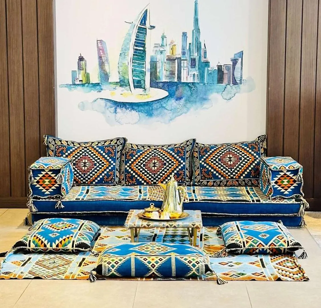 Отель Hampton By Hilton Dubai Al Barsha
