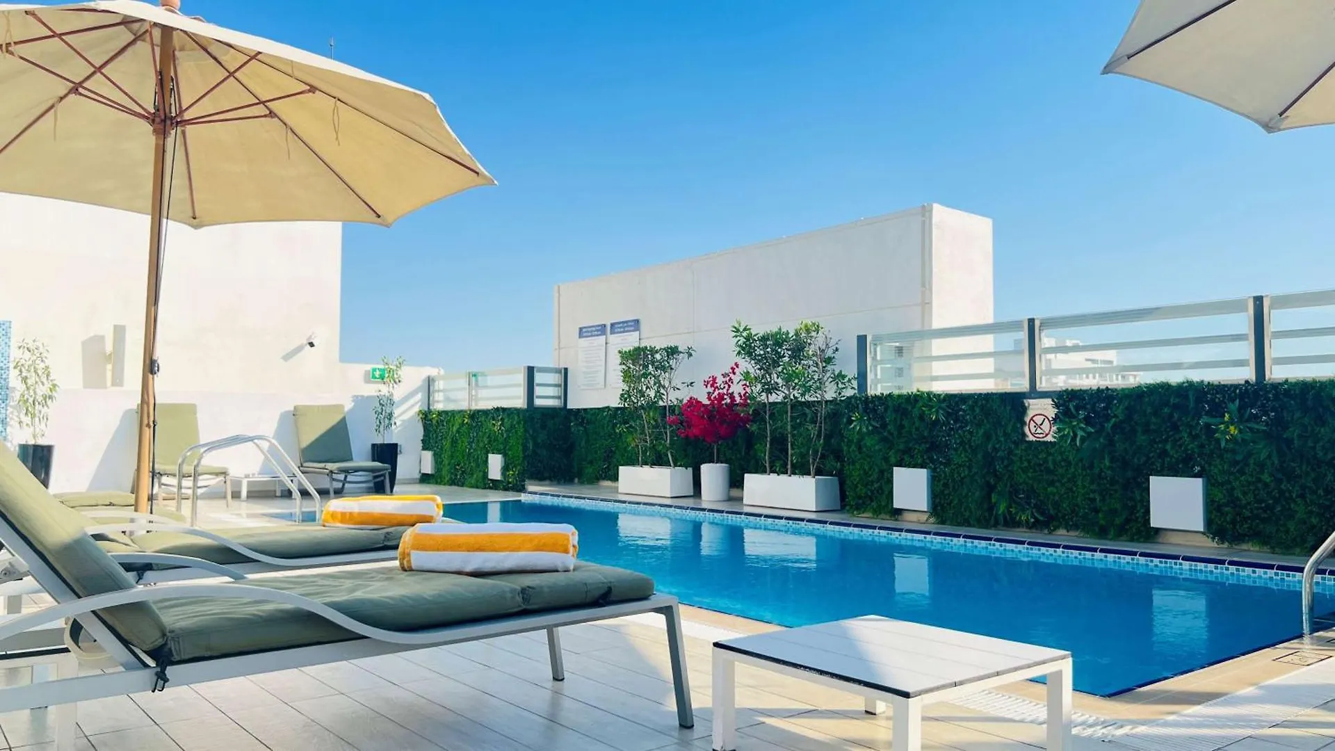 Отель Hampton By Hilton Dubai Al Barsha