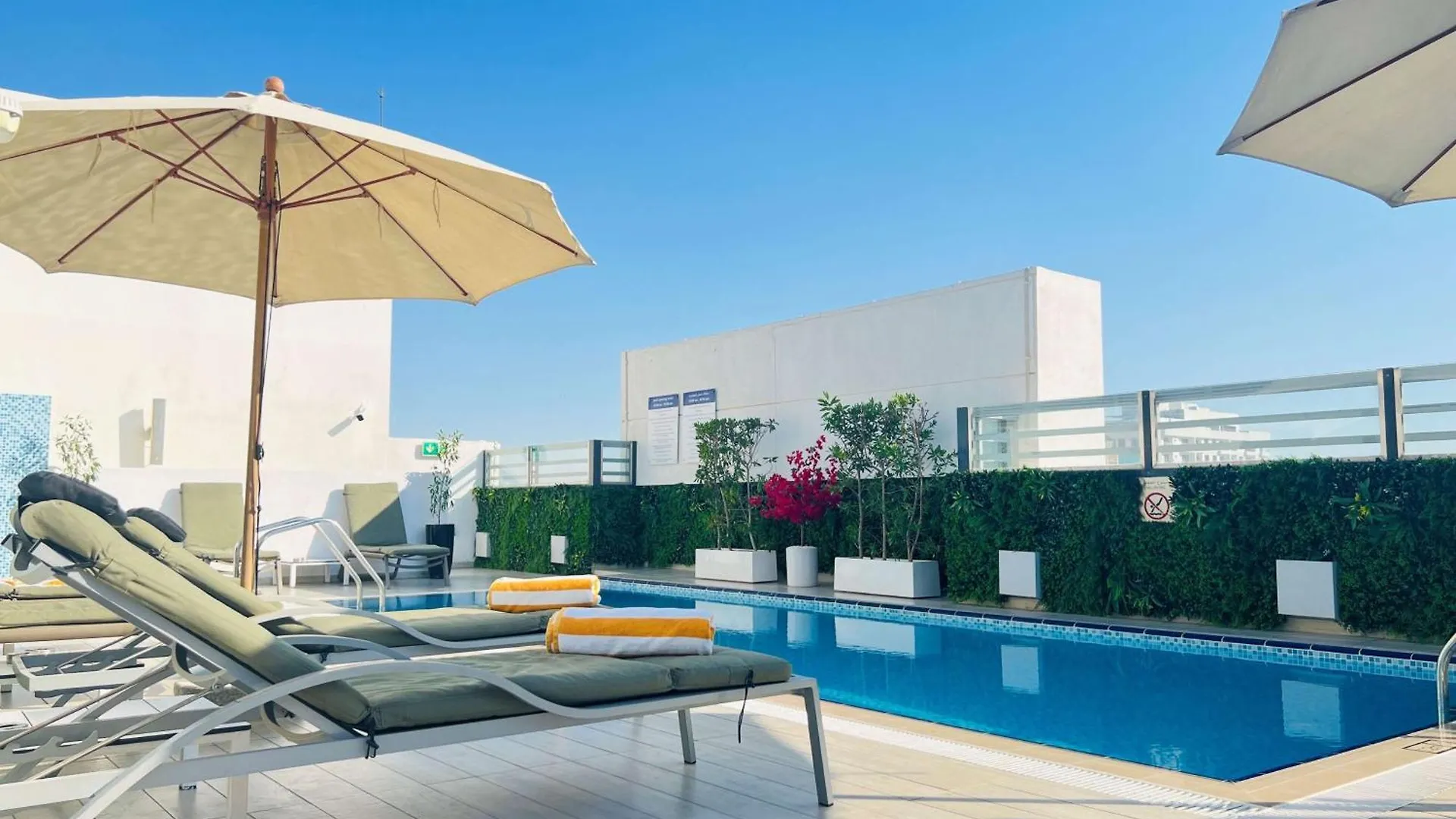 Отель Hampton By Hilton Dubai Al Barsha